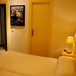 بيت ضيافة El Cardenillo مادريغال دي لا فيرا